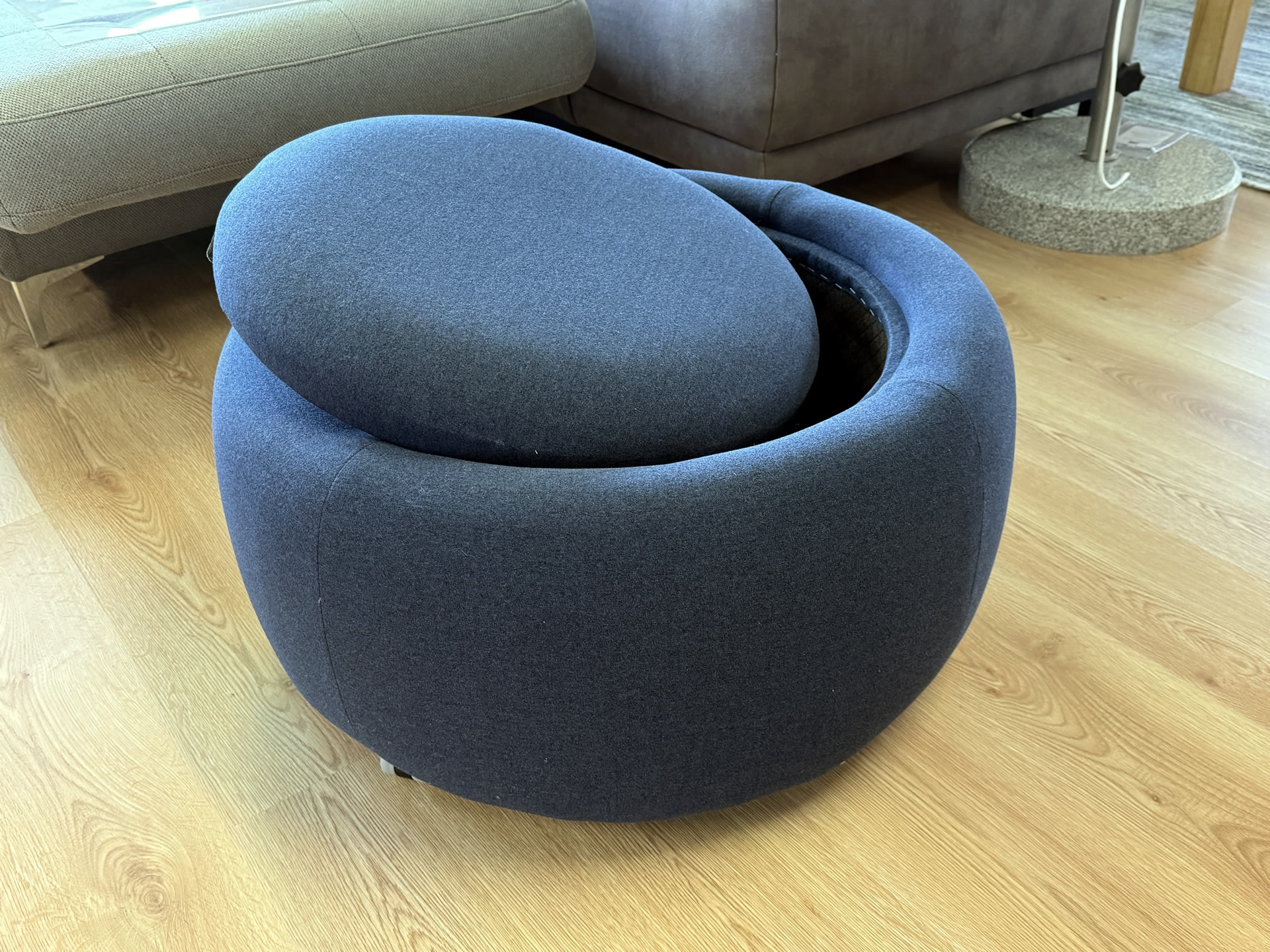 Tisch/Hocker